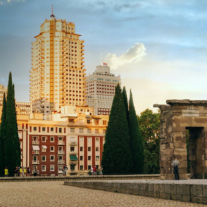 西班牙+瑞士自由行9天8晚机票+酒店 马德里王宫琉森湖少女峰瑞吉