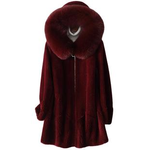 羊剪绒大衣女新款2025冬宽松妈妈狐狸皮毛一体羊羔毛颗粒皮草外套