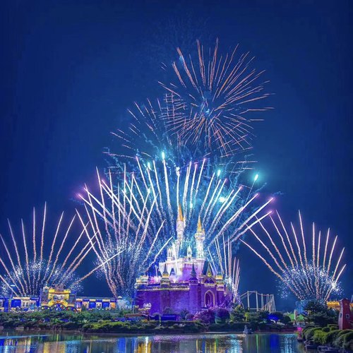 [泉城欧乐堡梦幻世界-夜场票]环球冰雪烟花圣诞跨年季