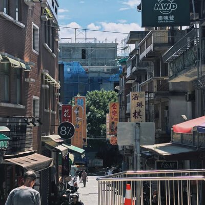 【金门电动车租赁4天免押金免费换电池】不限周末一人一辆