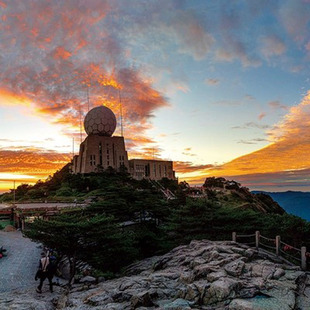 夜宿黄山山顶住宿排云等酒店1晚含早+上下酒店1晚