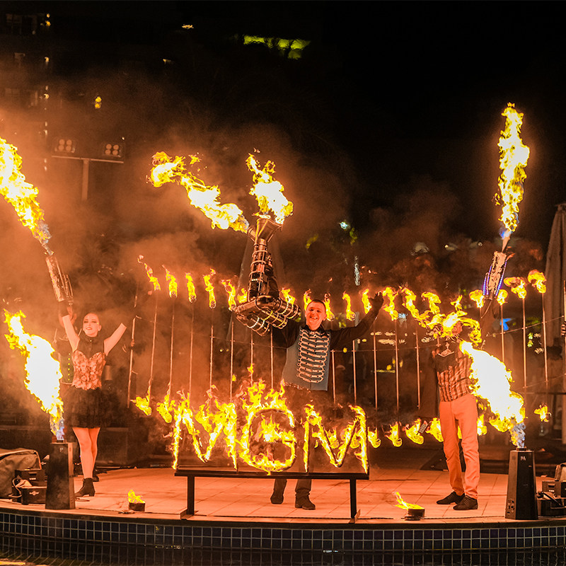 【池畔餐厅】单人海鲜烧烤自助晚餐|三亚亚龙湾美高梅度假酒店