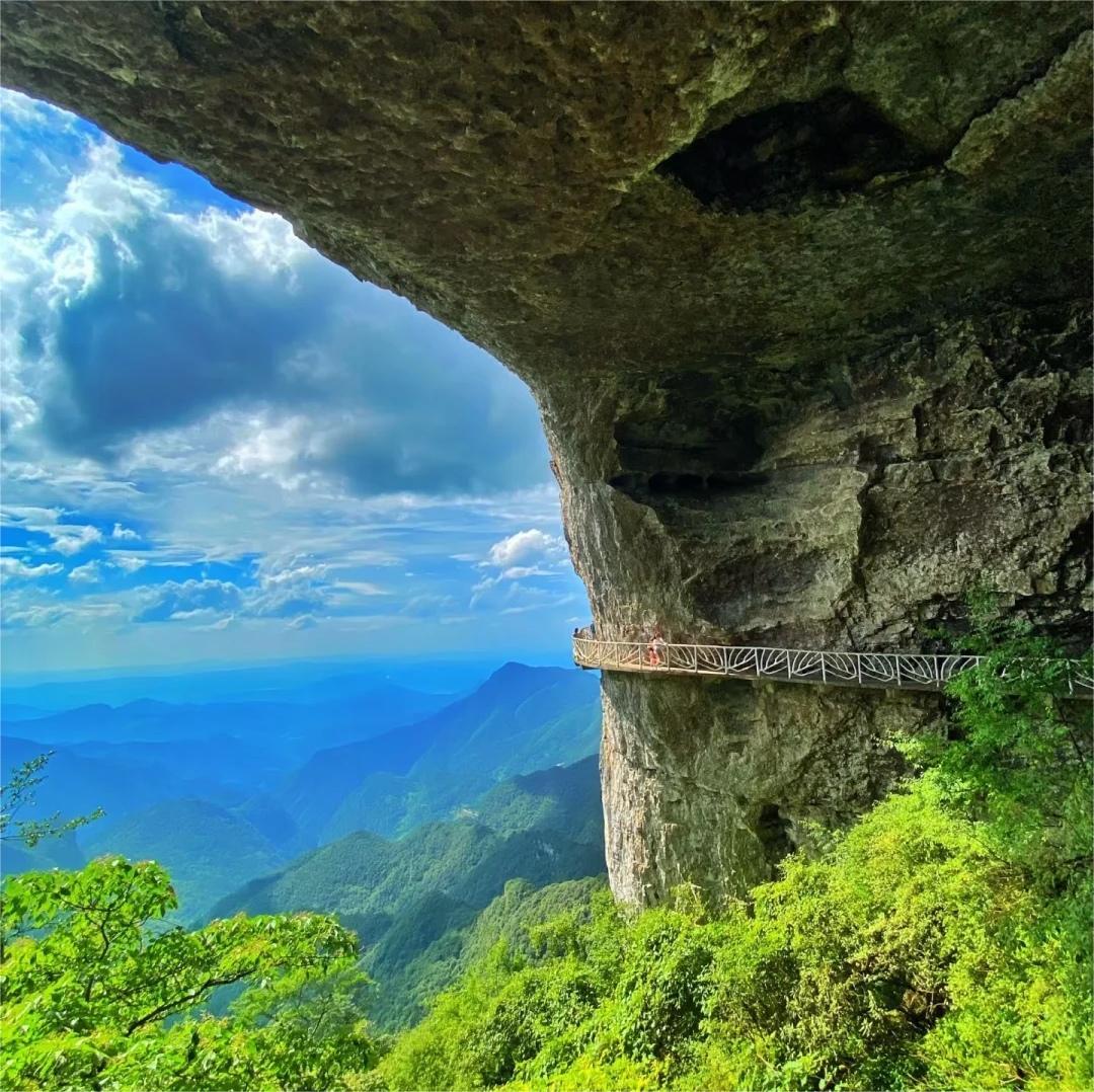 重庆武隆天生三桥+乌江画廊+白鹤梁水下博物馆一日行&包车游