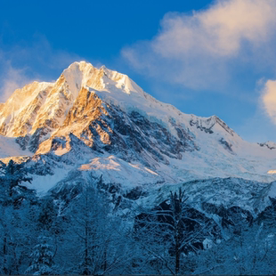 成都出发海螺沟1日游跟团游看冰川贡嘎雪山成都周边一日游