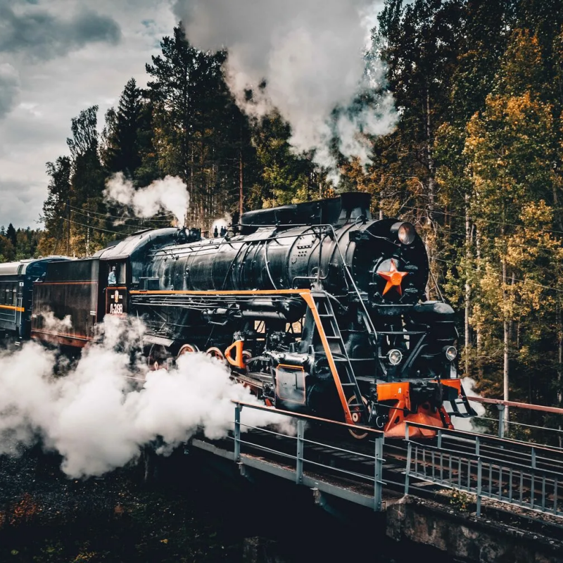 俄罗斯复古蒸汽老火车旅游专列圣彼得堡莫斯科索尔塔瓦拉山地公园