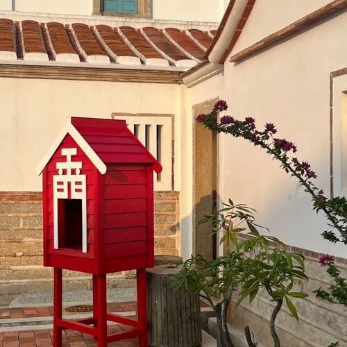 金門18個免費換電站的位置及電動車換電教學 免押金免费换电池 安全帽手機支架都是標配