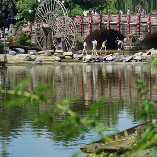 乐山大佛+张公桥美食街+黄龙溪古镇纯玩1日游