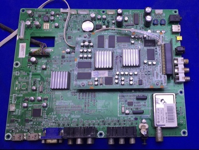 原装海信TLM3728LF(2)主板 RSAG7.820.955 配屏LC370WXE