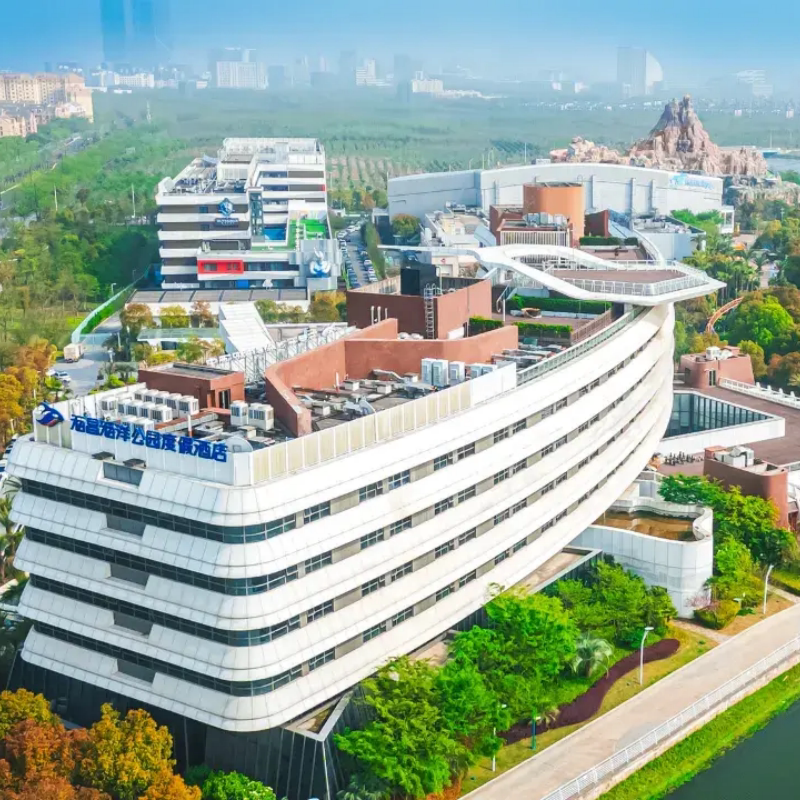 VIP入园通道+海昌公园2日无限次门票+上海海昌海洋公园度假酒店1晚，可选午餐/自助晚餐