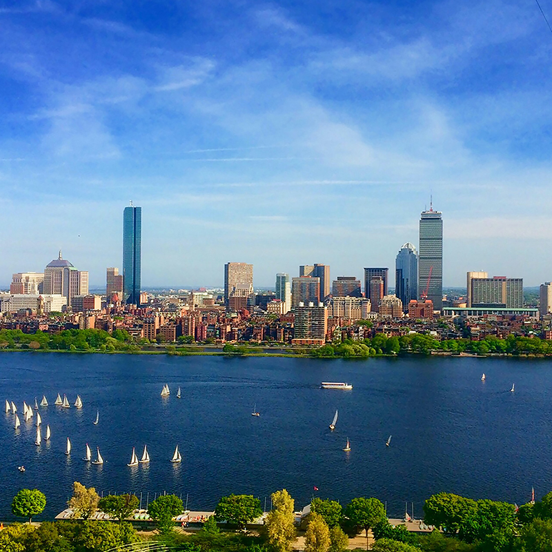 【包机控房】全国飞美国多航班可选、心选性价酒店~ 【天天出发】不论您身处何方，随时随地每天都可出发~ 【专业服务】境外旅居多年旅游策划师，为您量身策划行程~ 【急速响应】在线客服随时为您答疑解惑，欢迎咨询可电话~