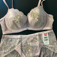 曼75C 80C 80D金标刺绣蕾丝软钢圈显小舒适调整型20840579