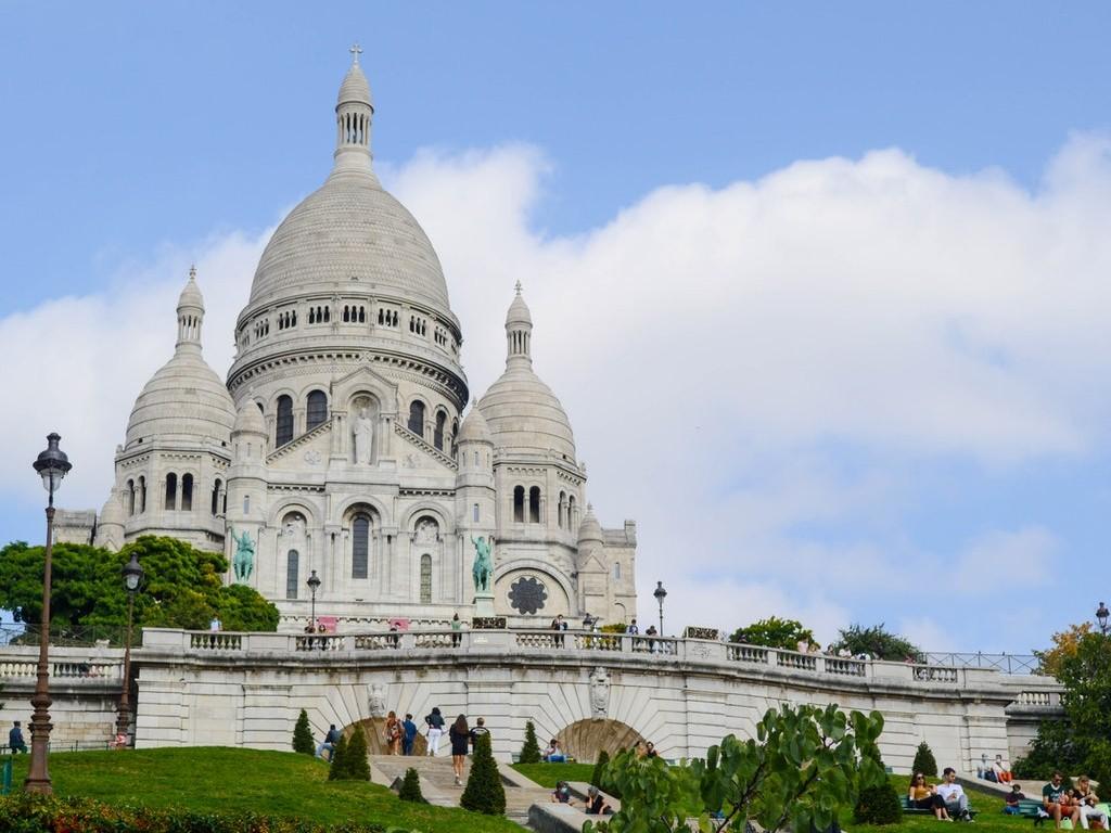 Explore Bohemian Montmartre- Half-Day Private Walking Tour