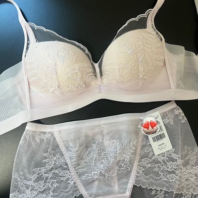 曼75A 80A 80B淡粉蕾丝刺绣聚拢舒适有型