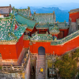 『私家包车游|神农架+大九湖+武当山全景3日游』讲解聆听武当山