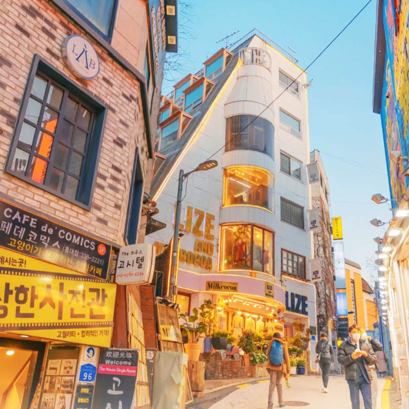 2份起订韩国首尔5天含4晚商圈四钻酒店+机场接送+免税店金卡