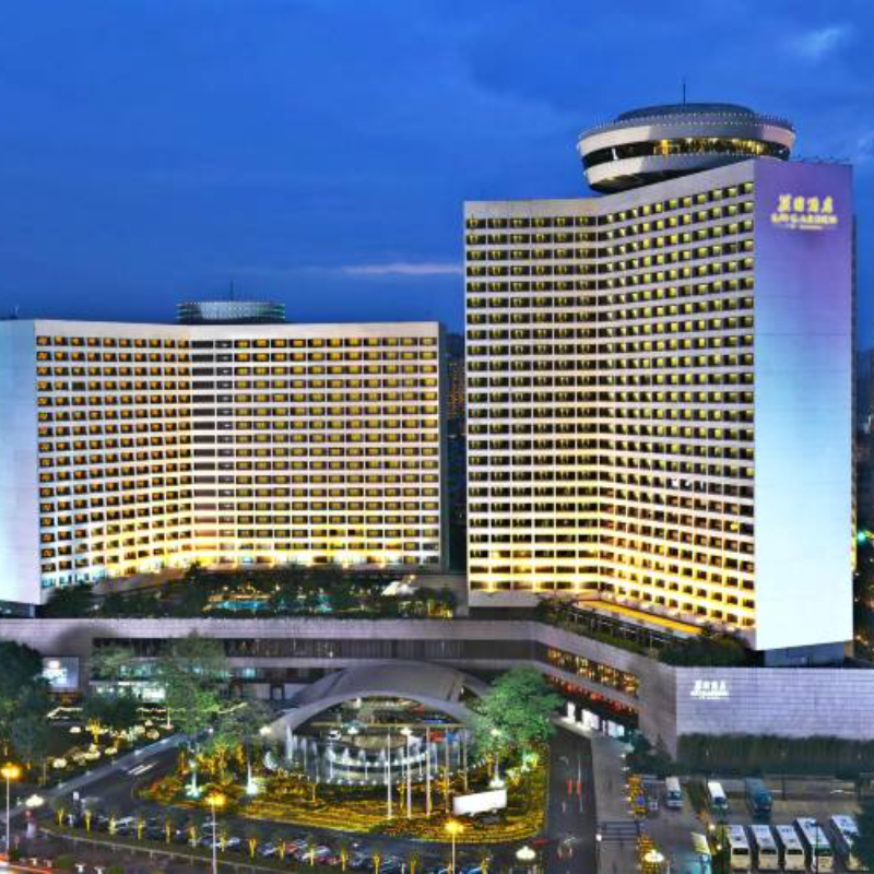 【需要二次确认】下单前请务必先提供日期咨询客服查房，有房再付款. 酒店位于广州市繁盛商业区之心脏地带,距机场约32分钟，火车站约9分钟 【住】花园大床/双床房 2 晚(连住)  【食】尊享双人行政礼遇（含下午茶及欢乐时光） + 双人行政礼遇早餐