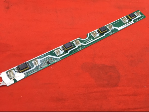 原装TCL C32F220 32寸液晶电视高压板
40-PB3201-PWC2XG