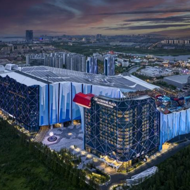 上海冰雪世界皇冠假日酒店1晚含早+2张水世界票