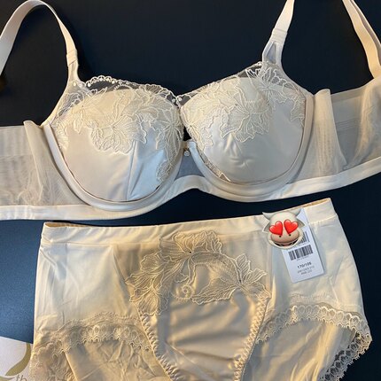 曼80C 80D 85D金标刺绣超薄软钢圈调整型三排扣