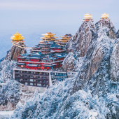 洛阳参团｜跟团游2日1晚 洛阳博物馆 白马寺 老君山 龙门石窟