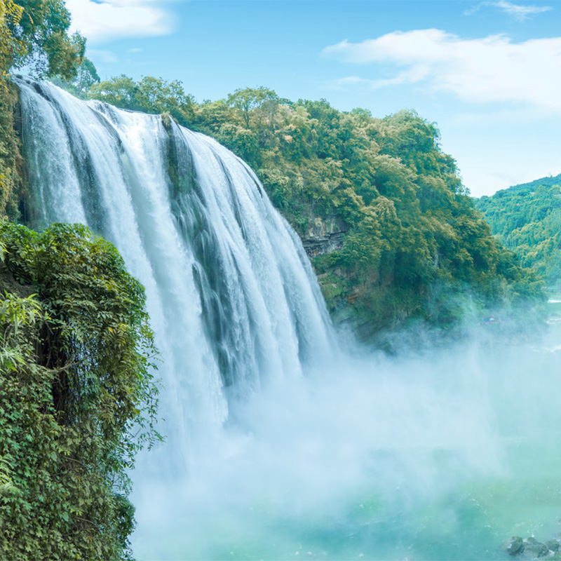 【深度体验】黄果树一整天，不再走马观花！ 【精选酒店】全程高品质酒店，玩得好也要住的好！ 【品质保证】专属品质，0购物，真正让您放心游！ 【贴心服务】精选司机保驾护航，贴心管家随时为您解答疑惑