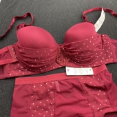 75C 红套装 半杯聚拢调整型三排扣可插片