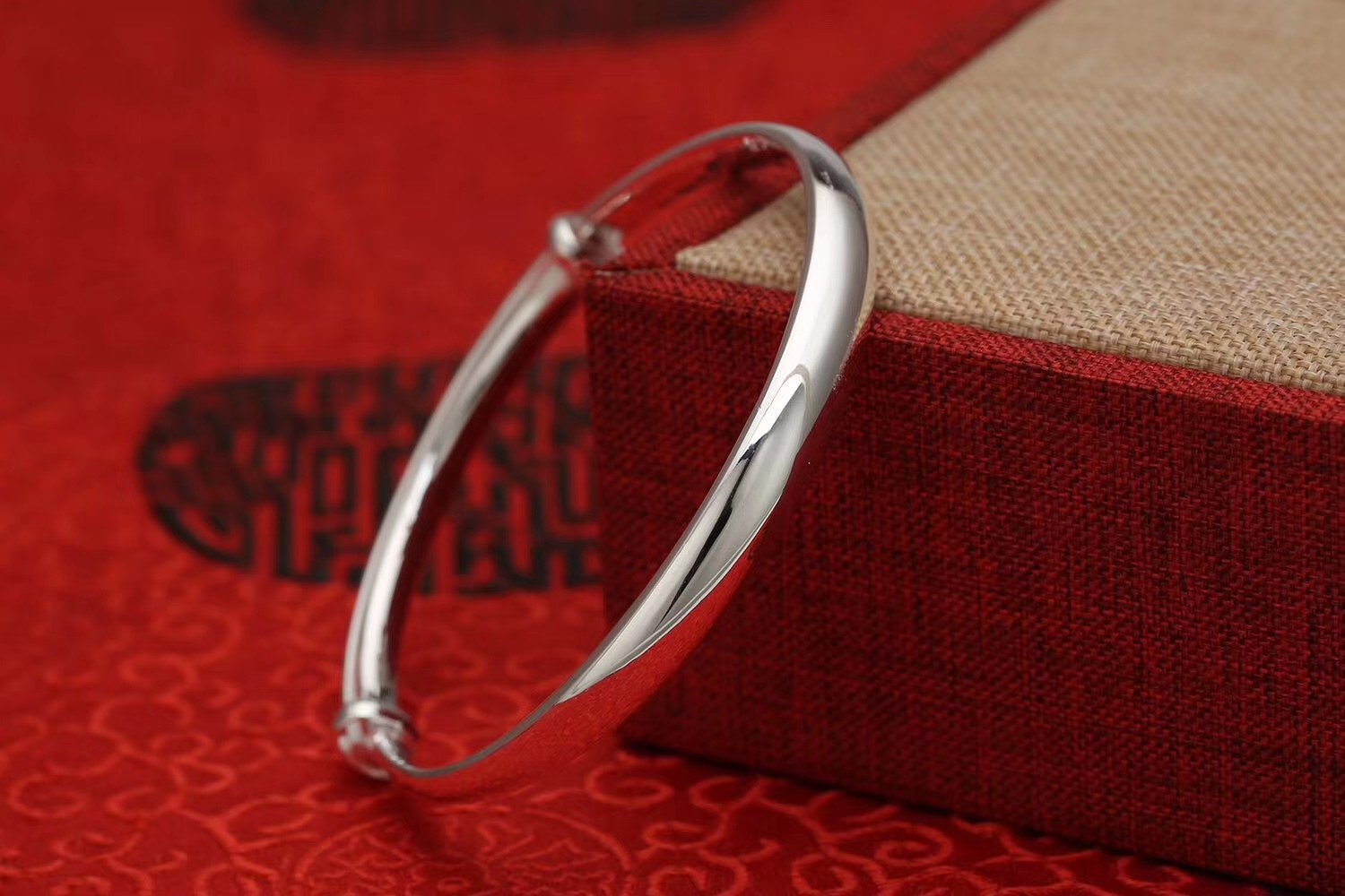 足银9999推拉光面纯银手镯女年轻款银镯子送女友生日礼物简约百搭,饰品/流行首饰/时尚饰品新,银饰手镯,淘宝优惠券,粉丝福利购,淘宝优惠卷