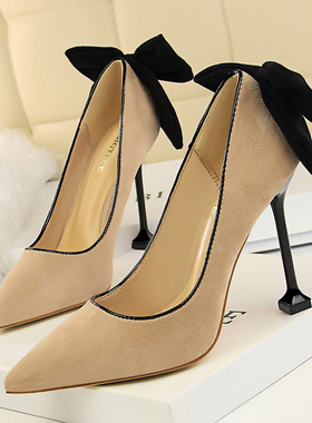 尖头单鞋女2024新款中式鞋子卡其色高跟鞋女细跟蝴蝶结气质5公分