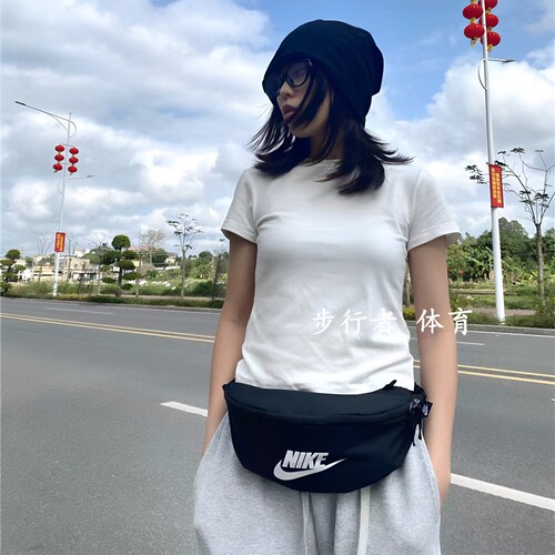 耐克男女学生运动休闲斜挎包