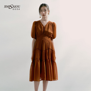 法式温柔风V领泡泡袖连衣裙女收腰显瘦中长裙气质减龄A字裙压褶