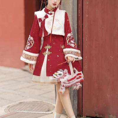 游龙贺春汉服马甲连衣裙倚梦阁