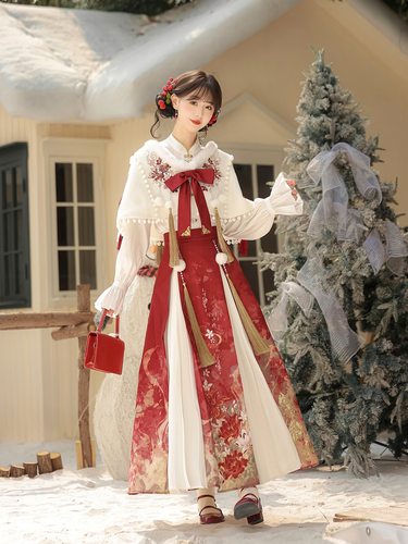 原创金鱼纳福汉服女中国风汉元素