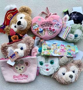 东迪东京迪士尼正品毛绒达菲熊雪莉玫杰拉多尼挎包卡包收纳手提袋