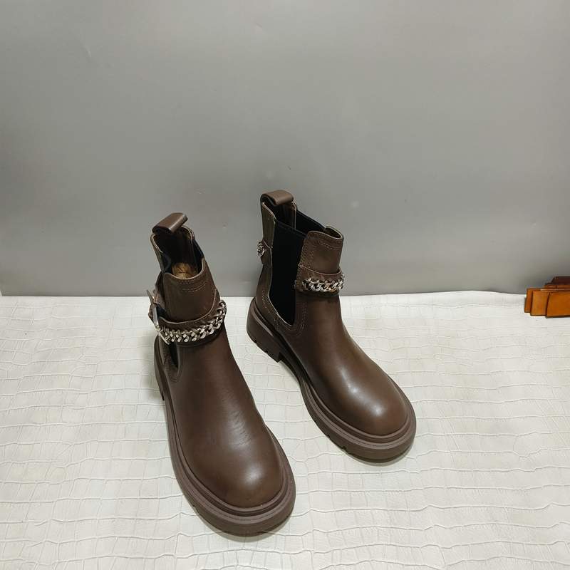 头层牛皮美拉德系圆头粗跟马丁靴