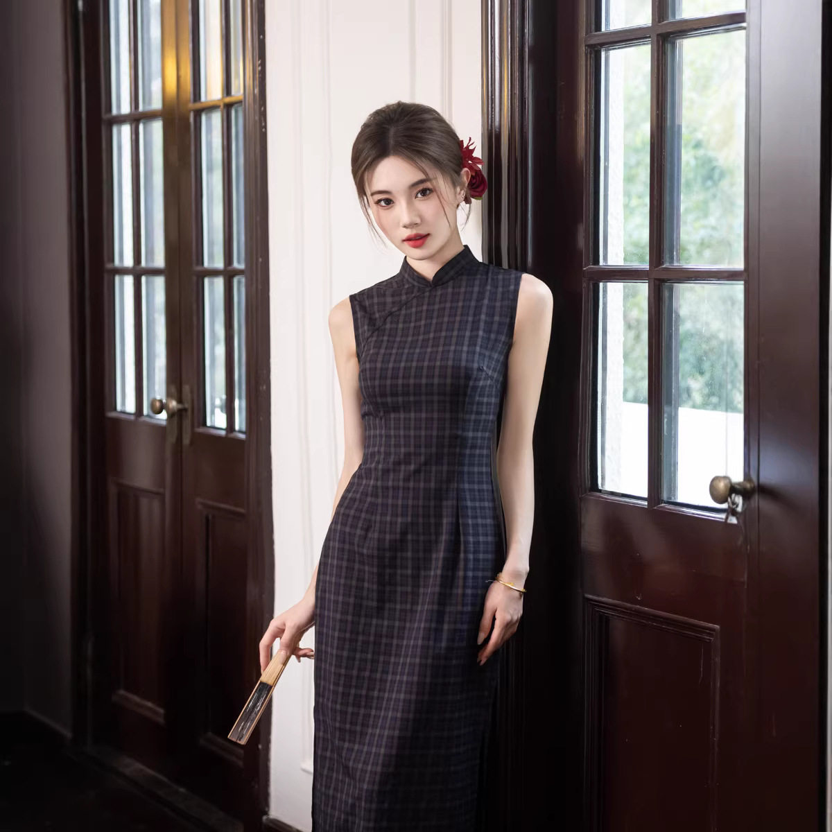 M藏青格子新中式国风年轻款绝美无袖旗袍2026夏季日常感连衣裙