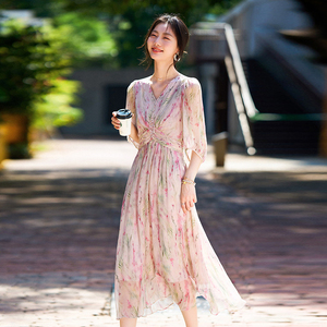 高端桑蚕丝真丝碎花年轻款宽松收腰气质减龄轻薄五分中袖连衣裙夏
