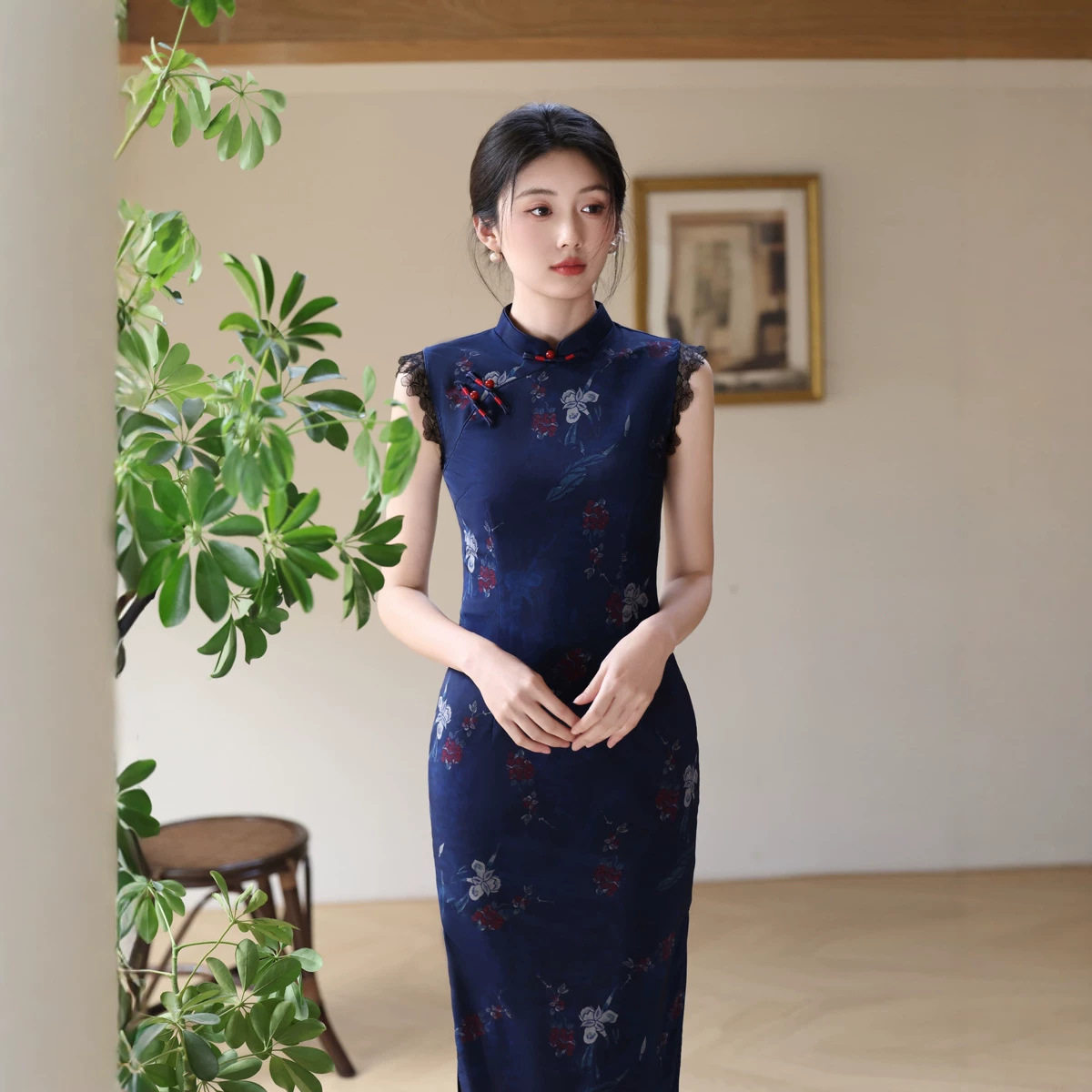 m新中式国风年轻款绝美蓝色无袖旗袍复古2026夏季日常感连衣裙