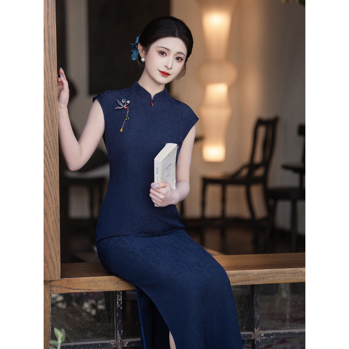 L素雅深蓝色无袖旗袍2026新款夏季改良气质新中式连衣裙