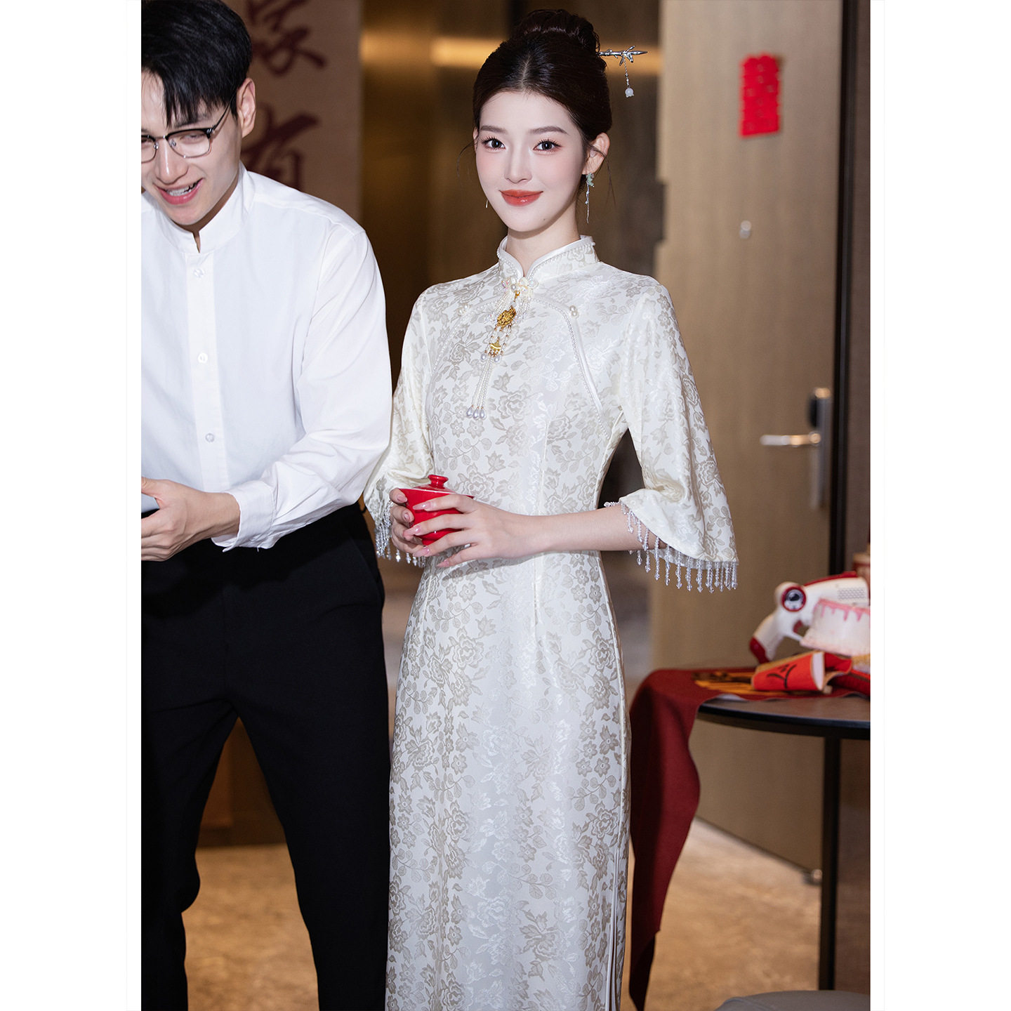 4003白色绝美订婚旗袍新中式领证登记日常连衣裙礼服中长袖秋