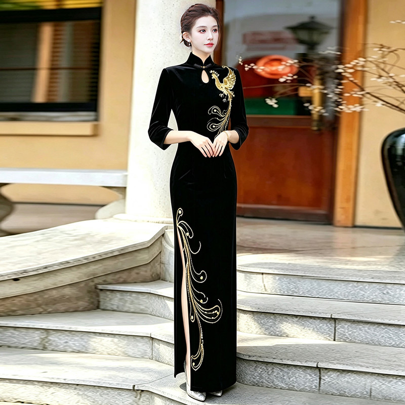 黑金凤凰中袖钉珠走秀超长款舞台表演出服气质连衣裙旗袍2026新款