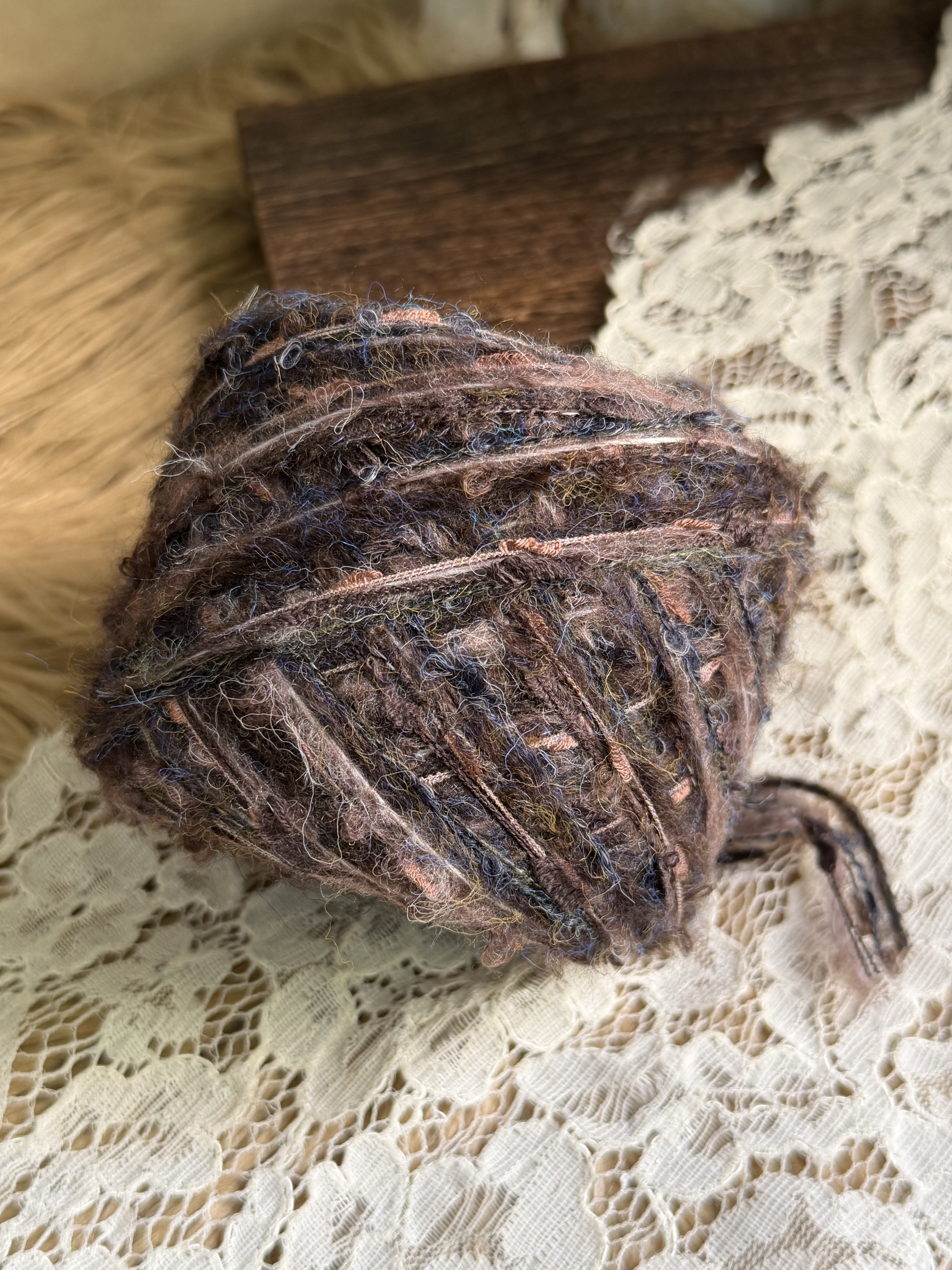 咿唔手混线-深棕蓝色复古风特色钩针棒针编织毛线围巾帽子包包,服饰配件/皮带/帽子/围巾,毛线,淘宝优惠券,粉丝福利购,淘宝优惠卷