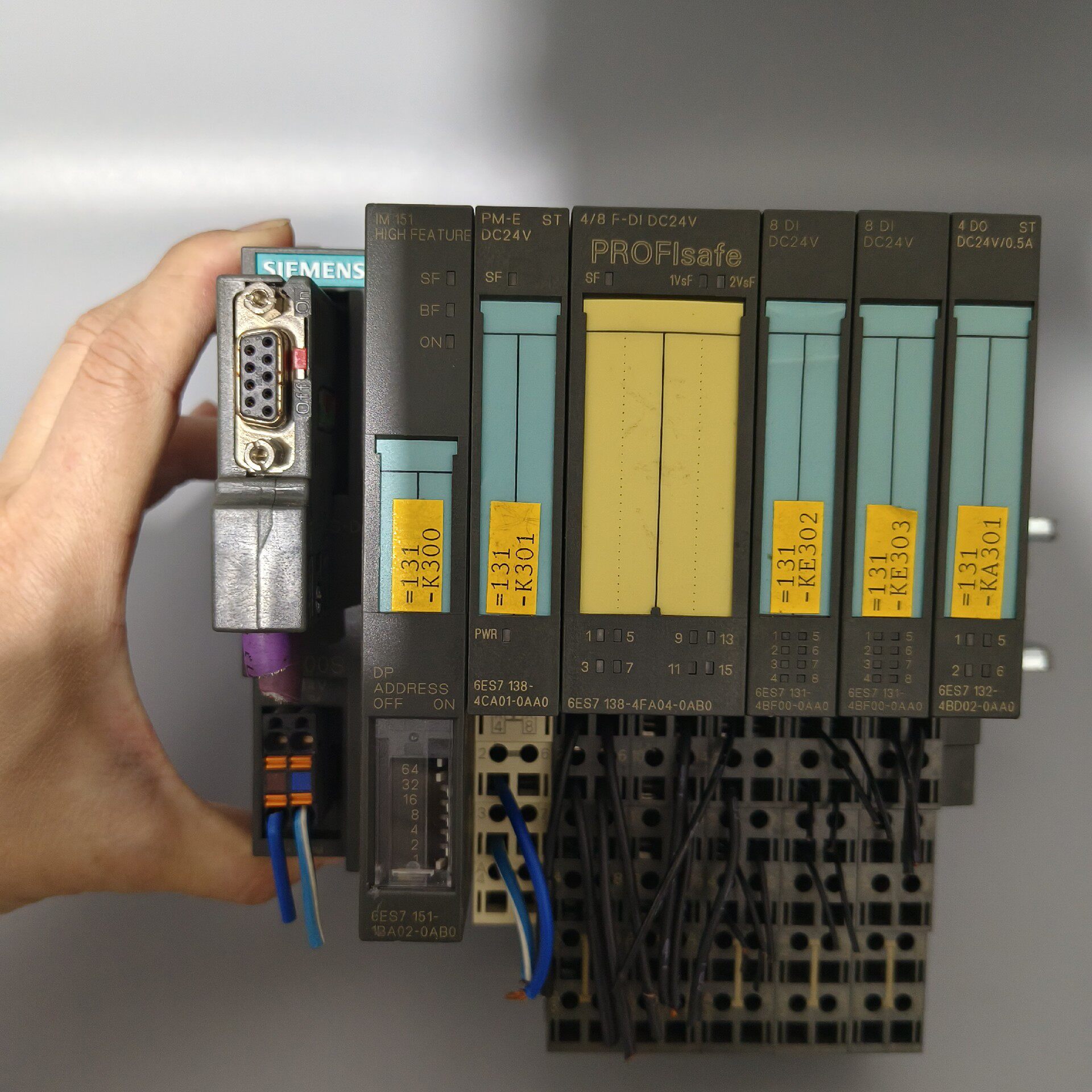 西门子6ES7151-1BA02，