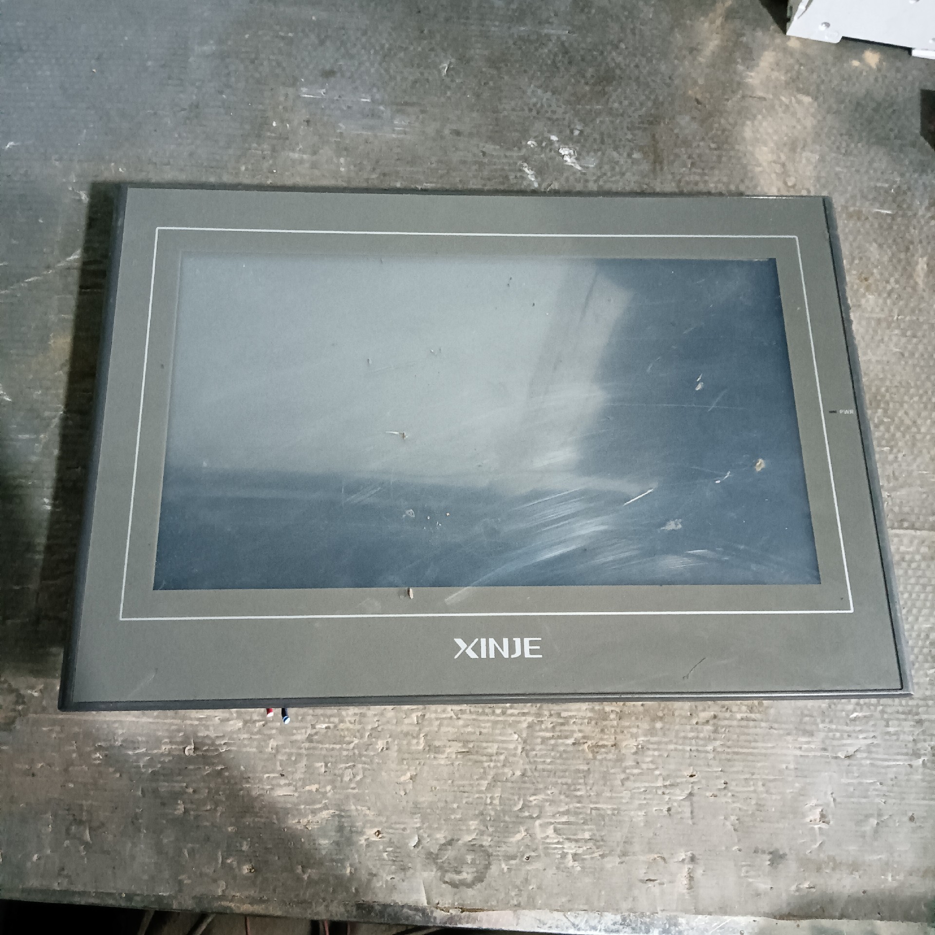 信捷触摸屏TGA63G-M拆机