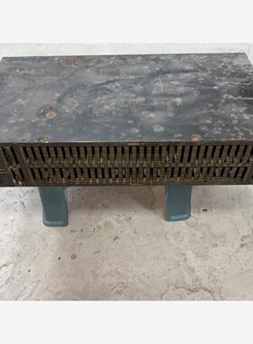 雅马哈 Q2031B双31段均衡器，成色如图，推子有断当配件