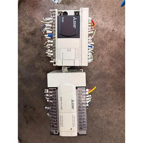 三菱PLCFX3GA-40MT、2NE
