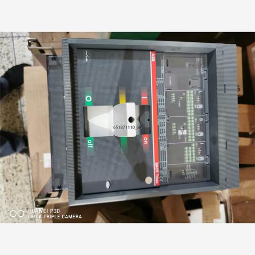 ABB塑壳断路器T7L1600PR