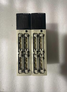 施耐德PLC模块、TSXDSY64T2K、实物图拍摄。