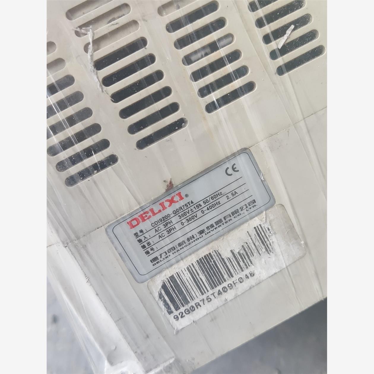 二手0.75KW变频器 CDI9200-G0R75T4 18