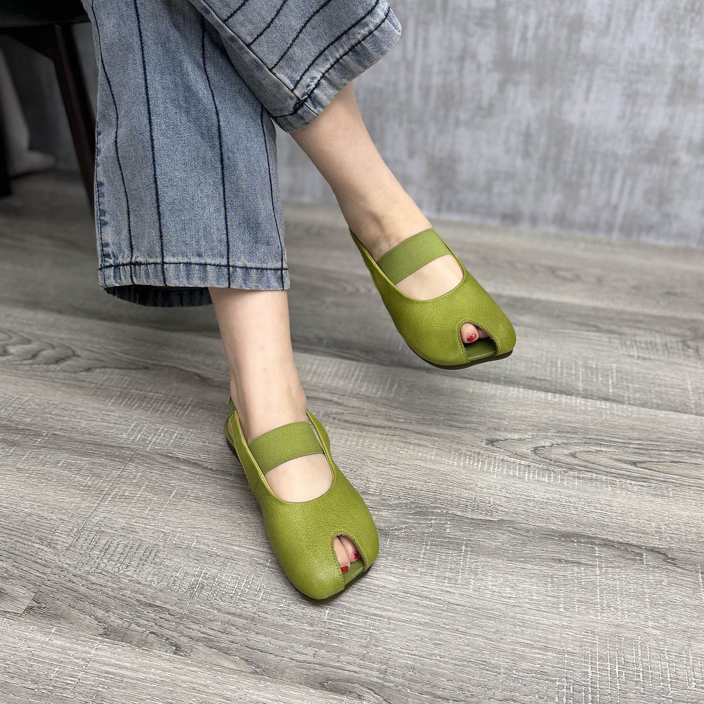 艺鞜2026年春夏新款松紧带平底头层牛皮纯色复古一字带鱼嘴凉鞋女,女鞋,一字带凉鞋,淘宝优惠券,粉丝福利购,淘宝优惠卷