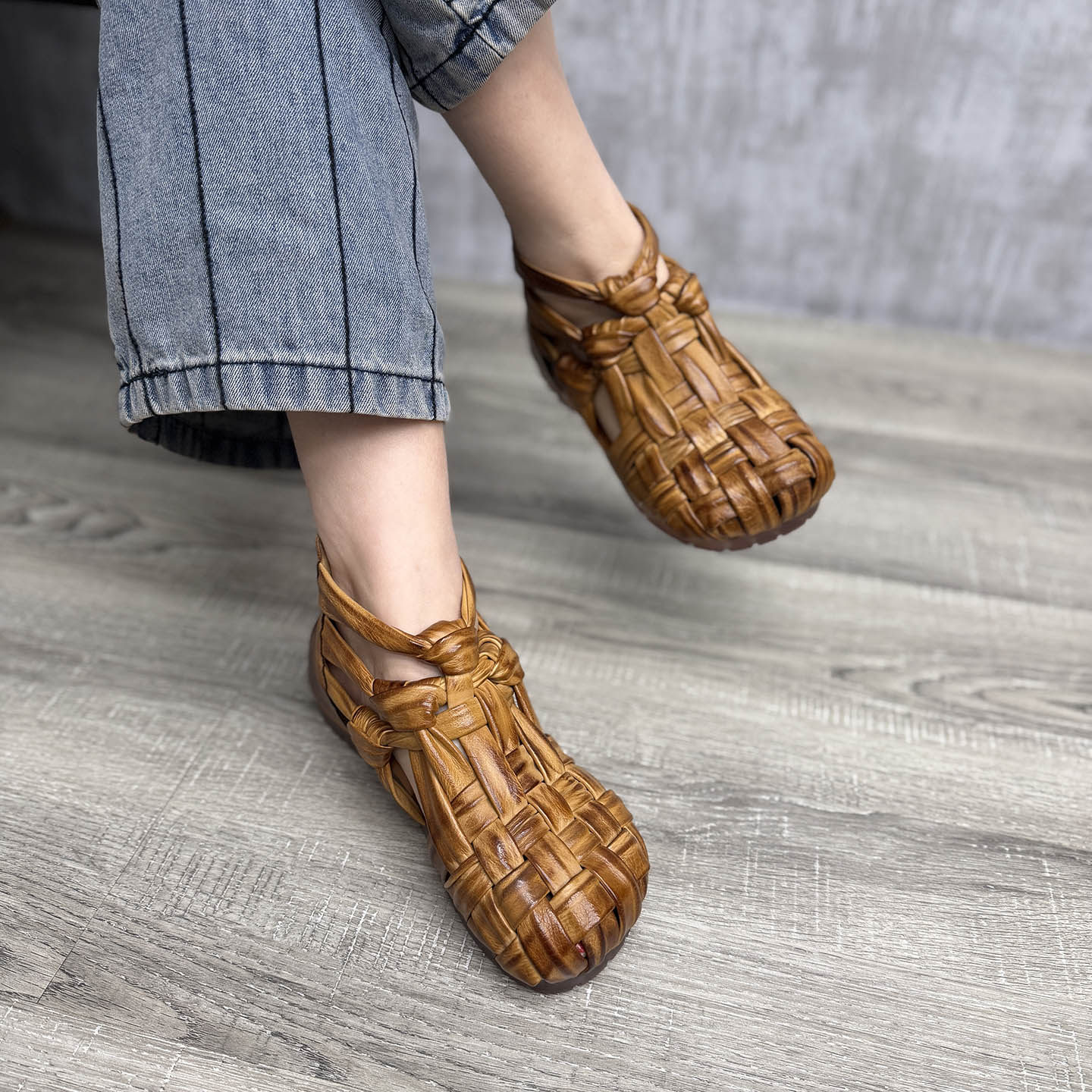 艺鞜2026年夏季新款真皮平底编织高帮后拉链凉靴手工牛皮猪笼凉鞋